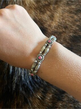 Sterling-Style Silver Daisy Bracelet with Pink Accents